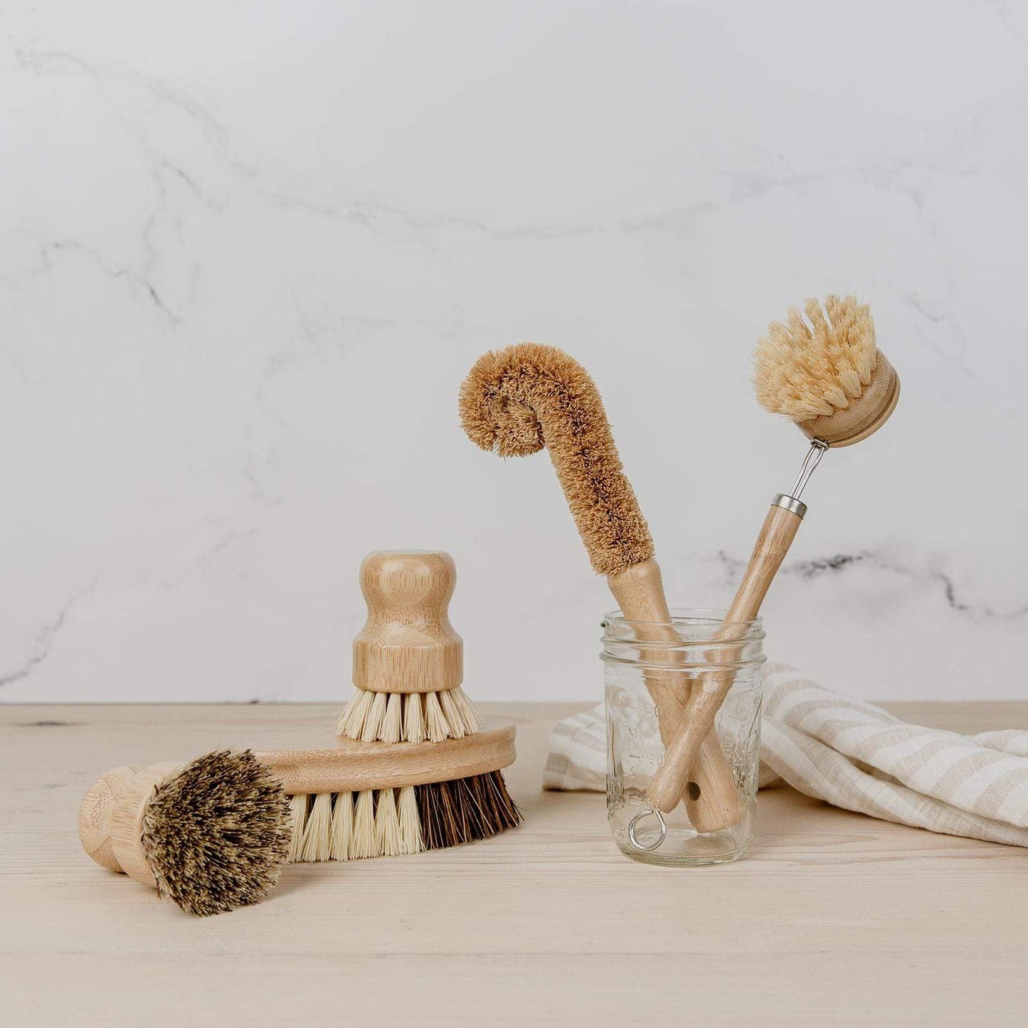Short Handled Dish Brush